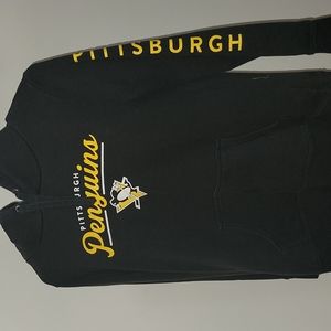 Pittsburgh Penguins Hoodie size Medium